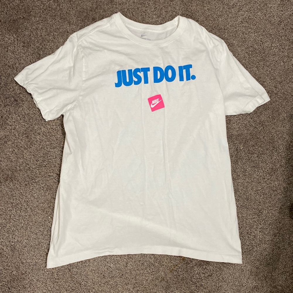 Men’s XL Nike t-shirt